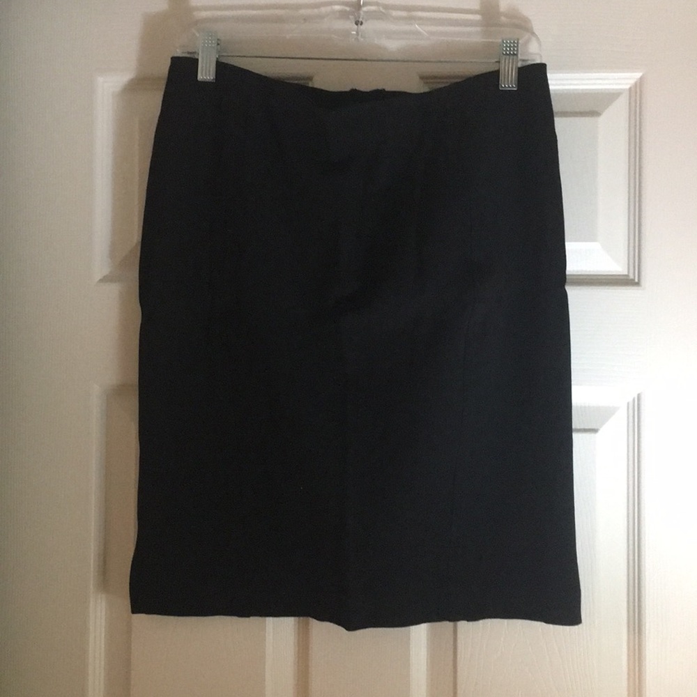 Ann Taylor pencil skirt size 10 barely worn